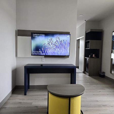 Comfort Inn & Suites Prince George - Fort Gregg エクステリア 写真