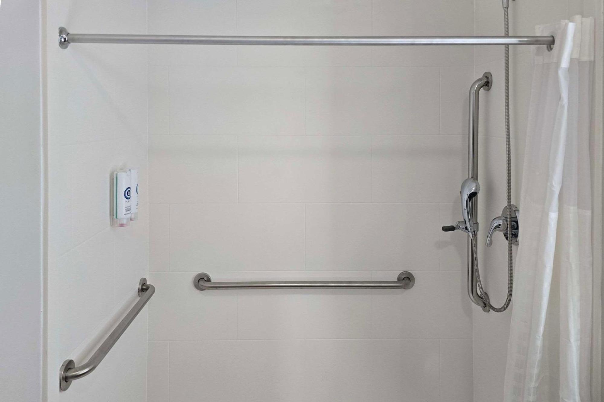 Comfort Inn & Suites Prince George - Fort Gregg エクステリア 写真