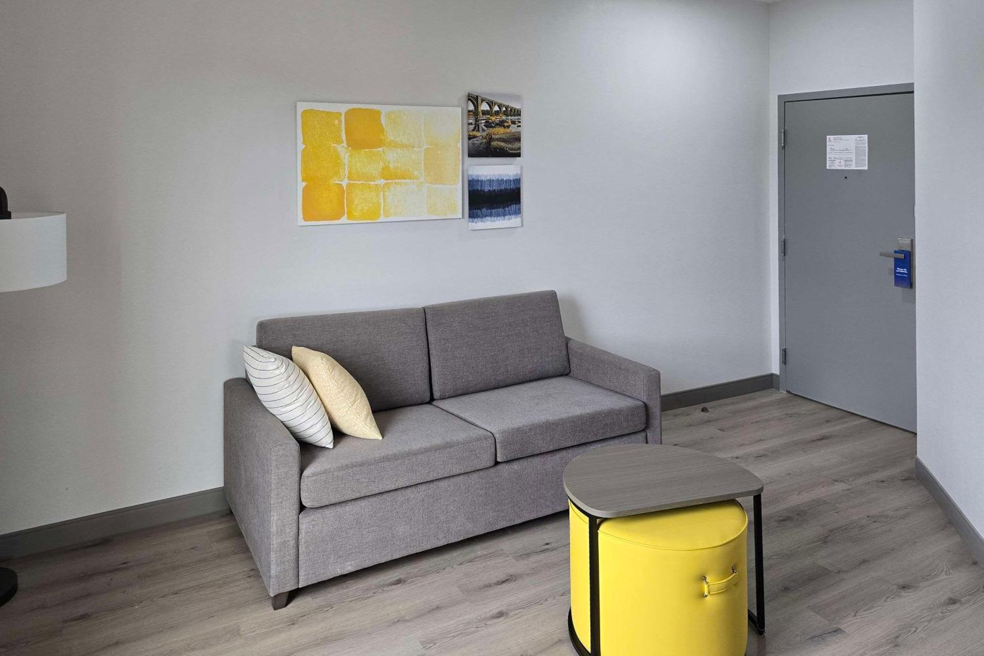 Comfort Inn & Suites Prince George - Fort Gregg エクステリア 写真
