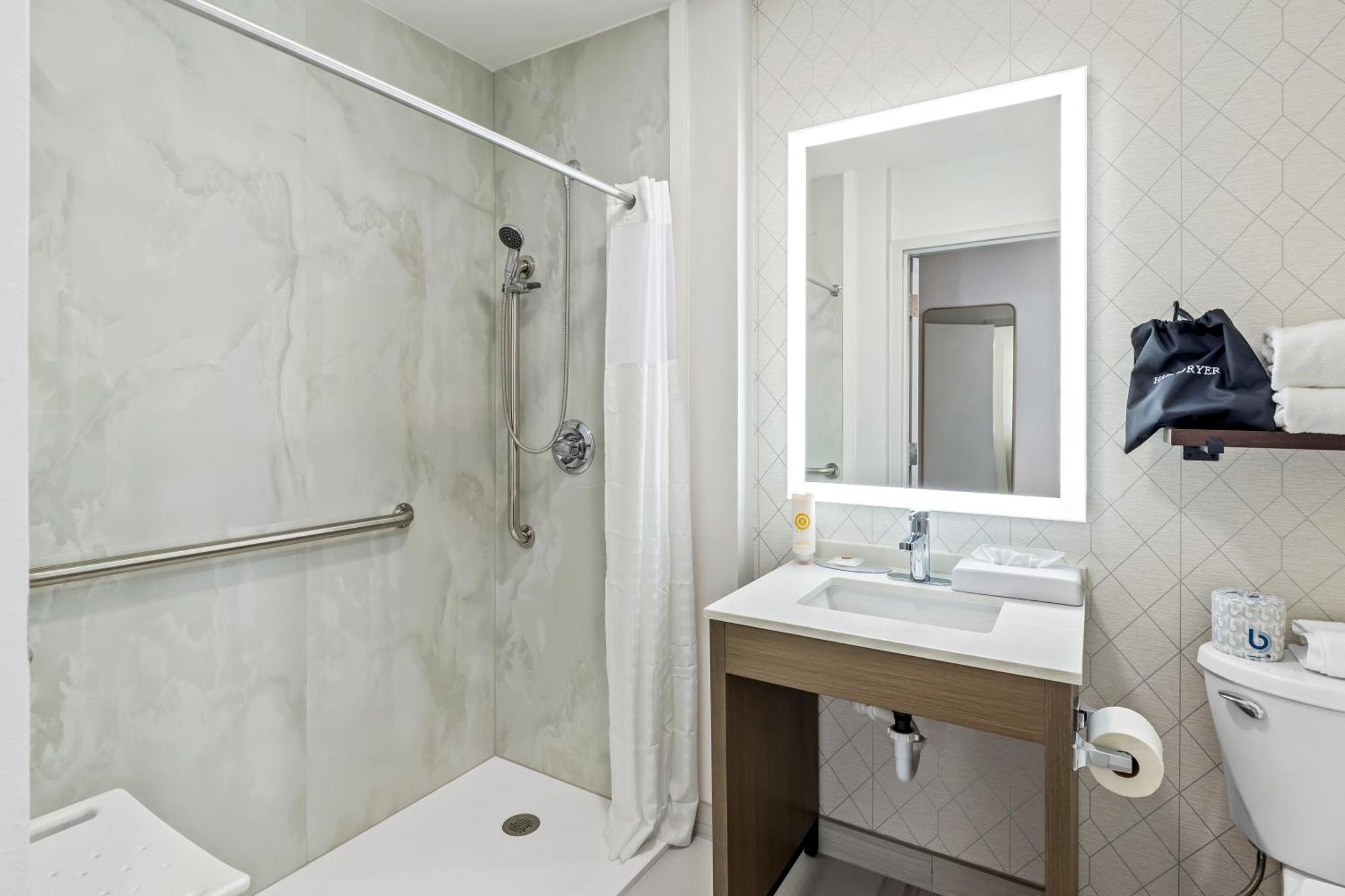 Comfort Inn & Suites Prince George - Fort Gregg エクステリア 写真